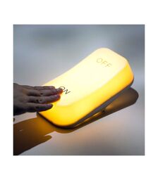 Designnest® ON-OFF Lamp |MUID| Φωτάκι νυκτός με Αισθητήρα Κλίσης & Επαναφορτιζόμενη Μπαταρία από μαλακή σιλικόνη (κίτρινο/Warm)