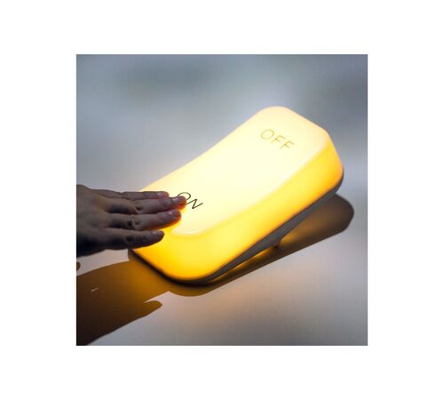 Designnest® ON-OFF Lamp |MUID| Φωτάκι νυκτός με Αισθητήρα Κλίσης & Επαναφορτιζόμενη Μπαταρία από μαλακή σιλικόνη (κίτρινο/Warm)